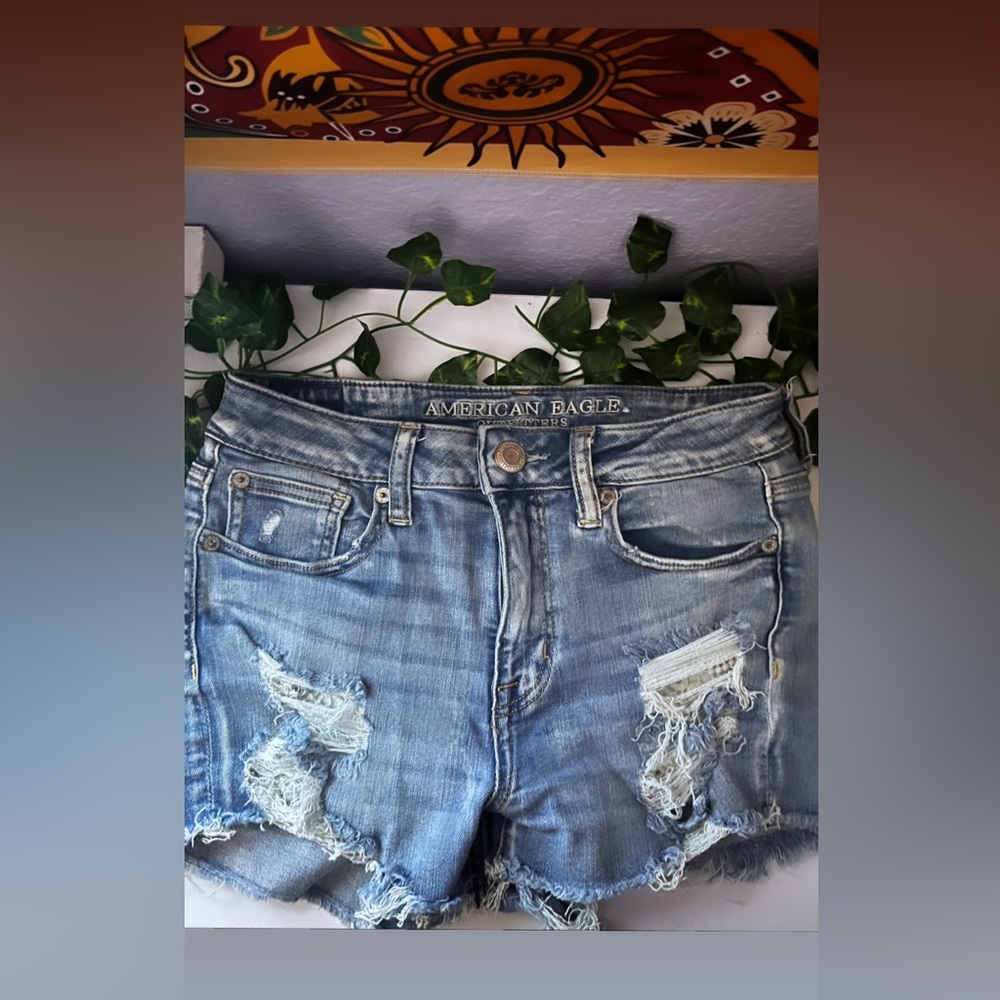 Light Blue American Eagle jeans shorts size 4 very comfortable and good quality.